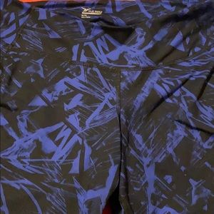 High-Waisted Elevate Compression Crop Leggings